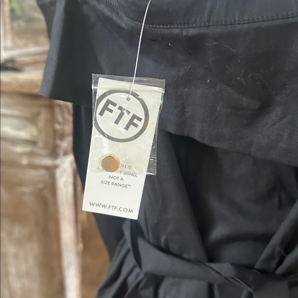 FASHION TO FIGURE Sara Off-The-Shoulder Shirt Dress BLACK 1X NEW - Picture 5 of 9